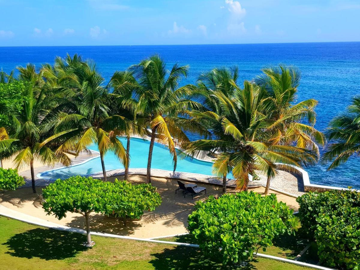 شقة Ocho Rios Penthouse At Whispering Seas المظهر الخارجي الصورة